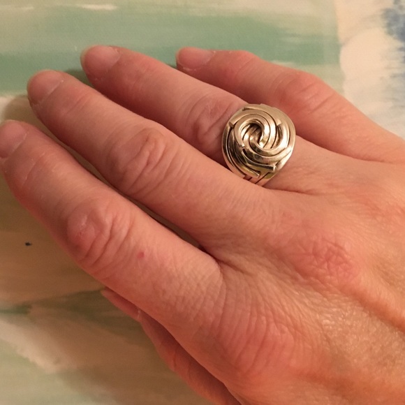 Meet your Posher, Lisa - Picture 6 of 6